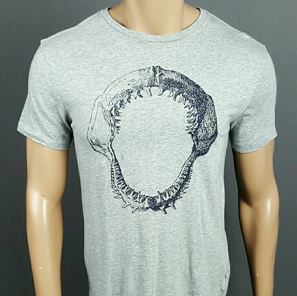 Skeleton Shark Jaw T-shirt sz. M